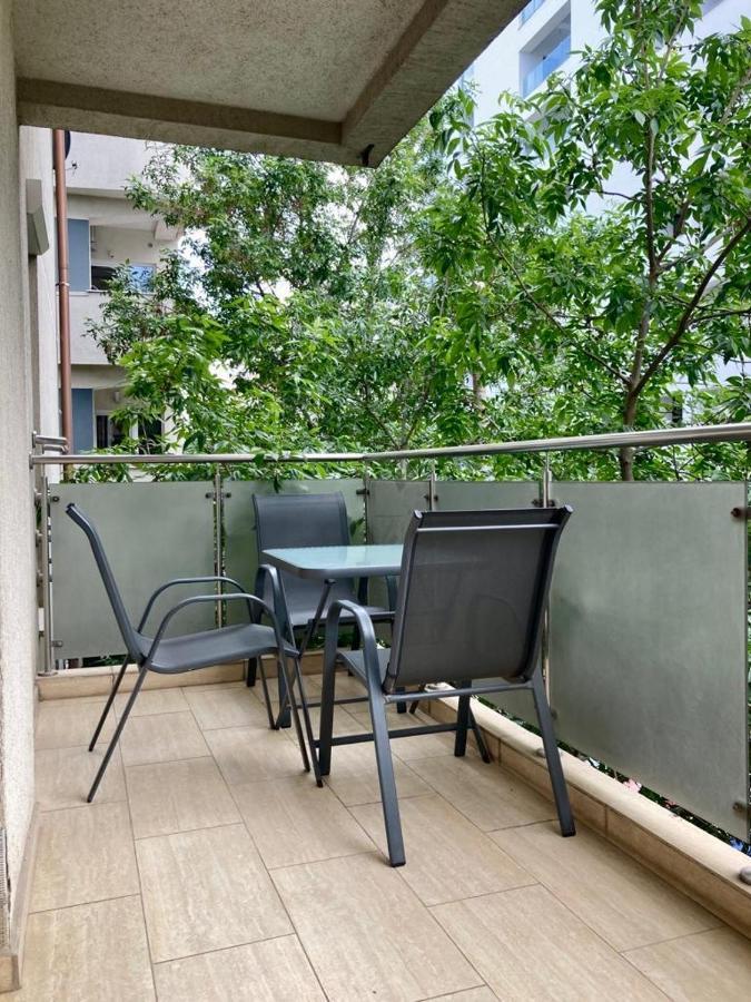 Апартаменты Apartament Edy Эфорие Норд Экстерьер фото